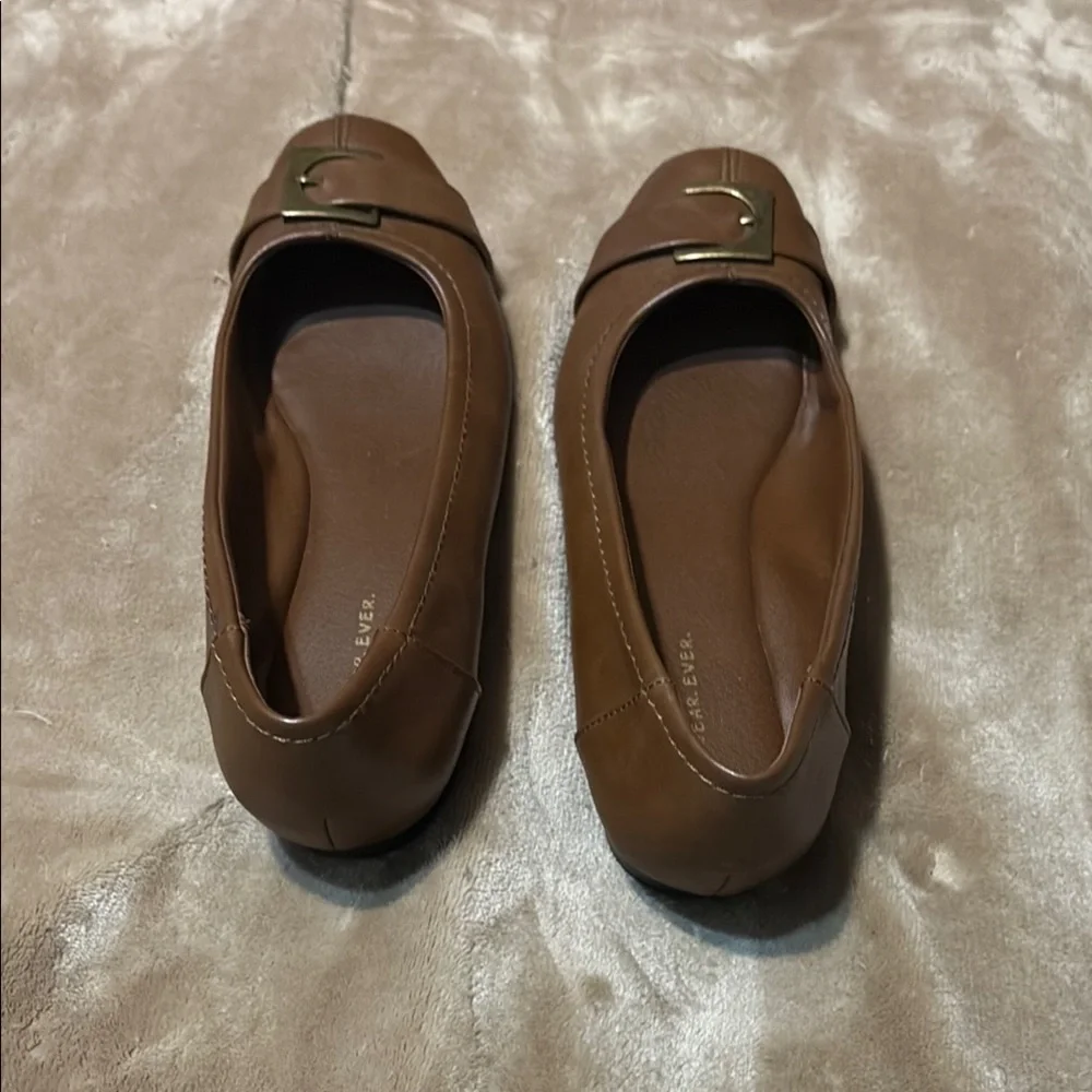 Cute Flats - Picture 3 of 4